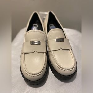 New with tags Calvin Klein loafers